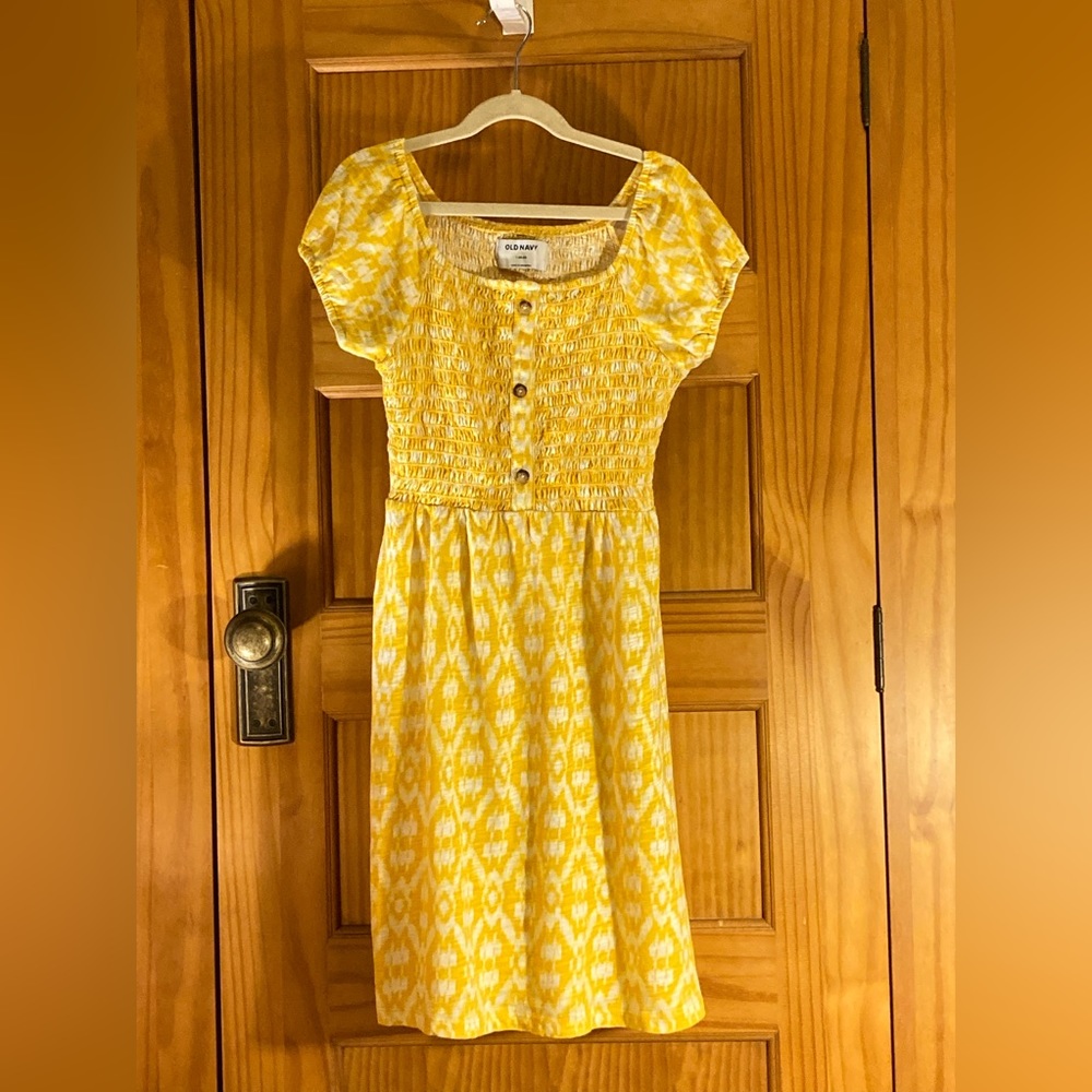 Girls’ Old Navy dress
